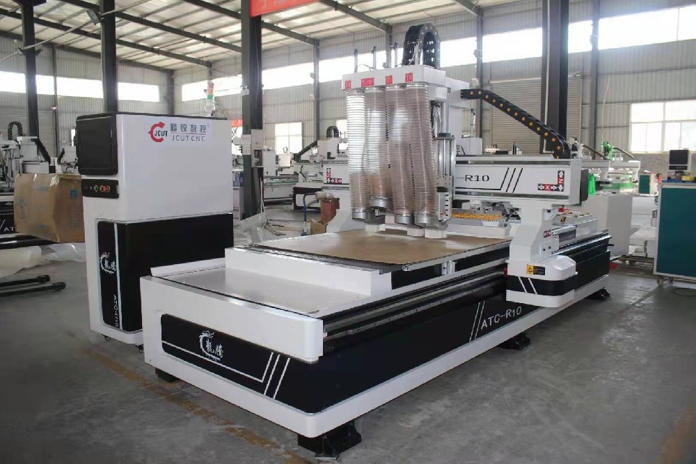 ?無(wú)孔工藝?yán)字Z數(shù)控開(kāi)料機(jī)